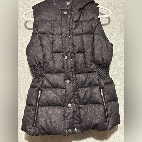 Guess  vest - Picture 1 of 4